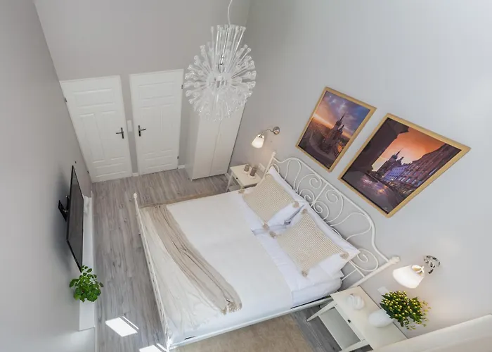 Loreto 1 By Cozyplace Apartment