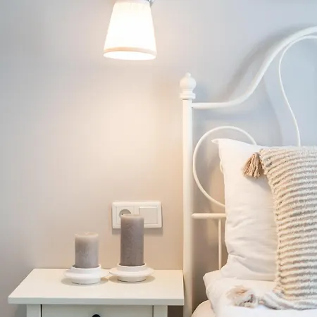 Loreto 1 By Cozyplace Apartment